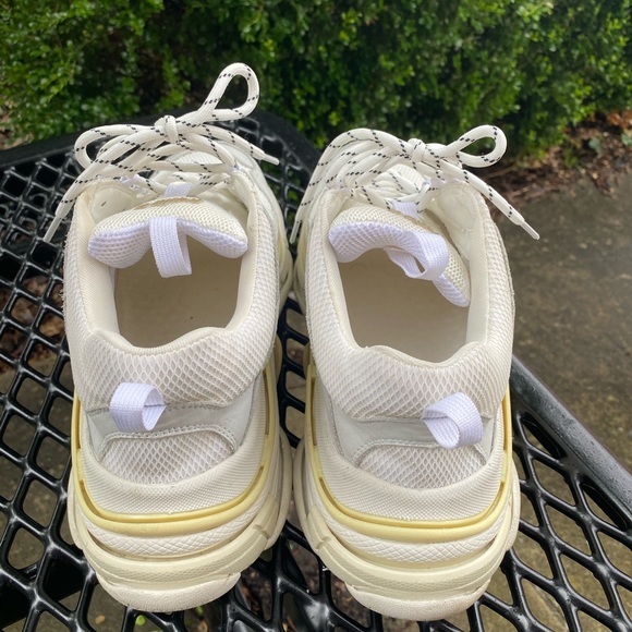 Balenciaga Triple S - Picture 8 of 8